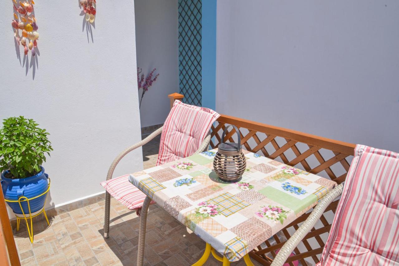 Nikola'S House Apartment Adamantas  Exterior photo